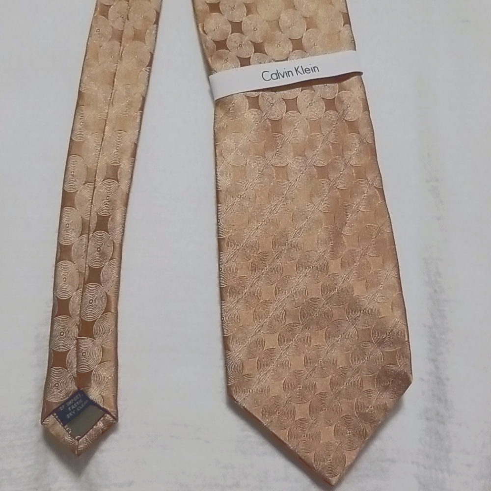 Calvin Klein 100% Silk Tie